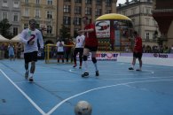 O tym, że goal-ball nie jest dyscypliną łatwą, przekonało się wielu, m.in. Zenon Jaskóła i Przemysław Saleta