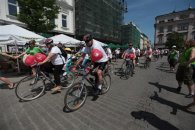 Uczestnicy rajdu rowerowego osób po transplantacji, fot.: archiwum Fundacji